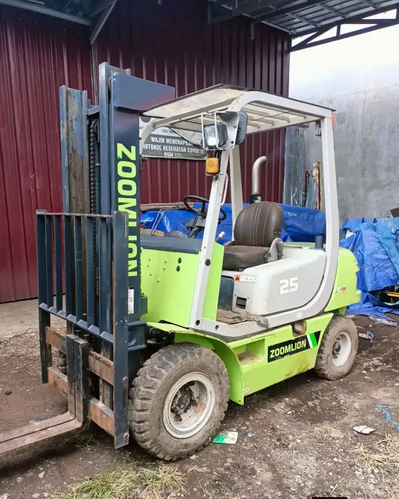 Di Jual Forklift ZOOMLION 2.5 Ton Matic Tahun 2012, Lift 3 Meter