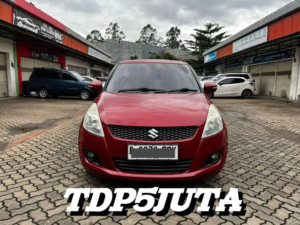 SUZUKI SWIFT GX AT 2014 RED EDITION