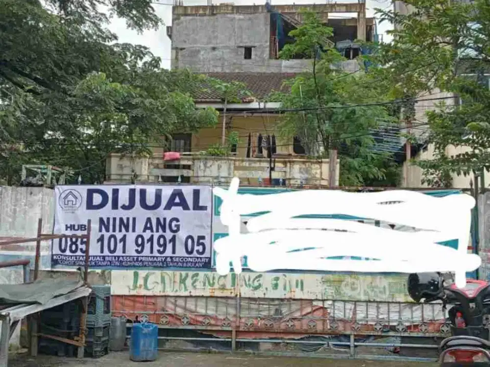 Dijual Rumah Tua Hoek di Pluit Raya,  Jakarta Utara
