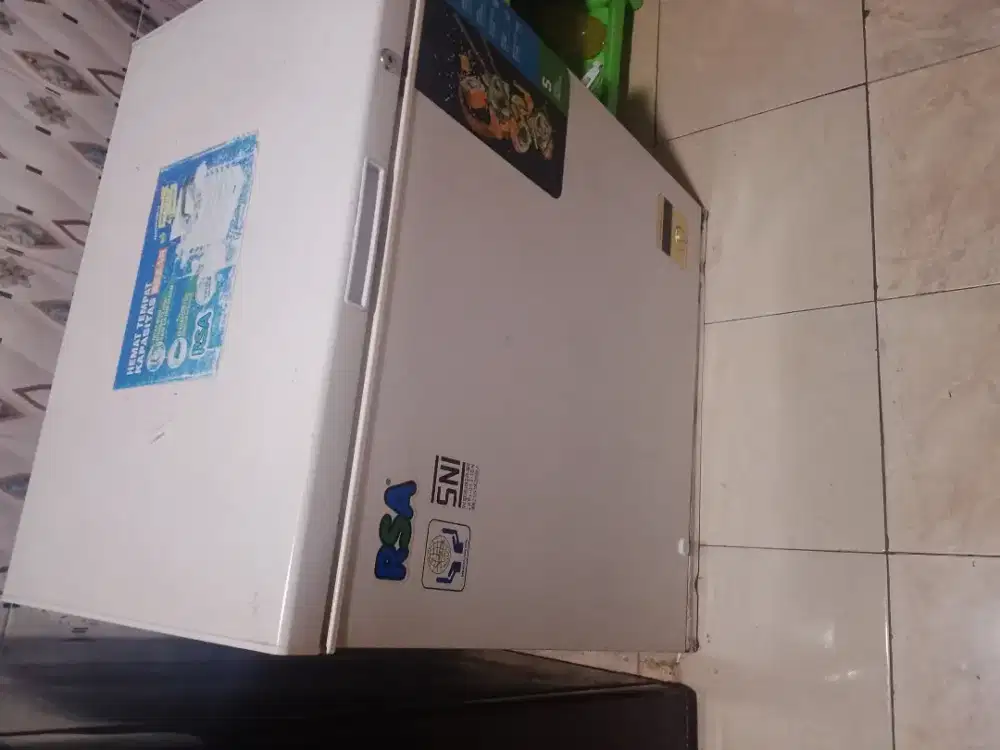 Freezer RSA 200 liter jarang pakai