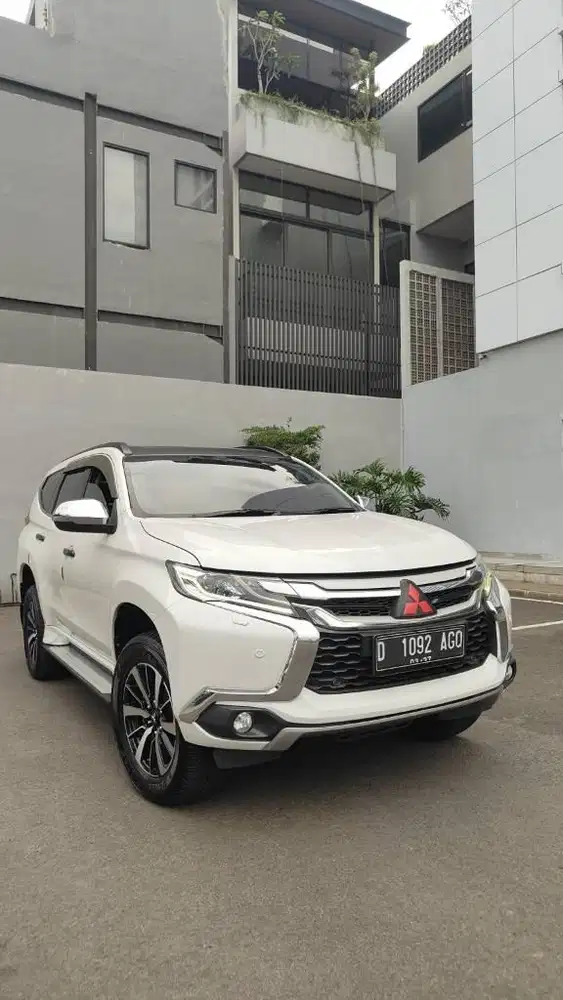 Mitsubhisi Pajero Sport Dakar 2018 Automatic