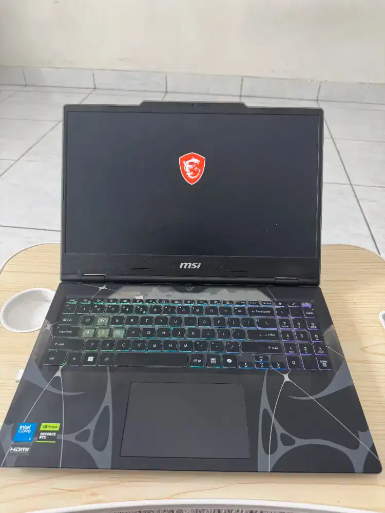 MSI Cyborg  int RTX 5050 | RAM 16GB SSD 512GB |Gaming & Editing Lancar