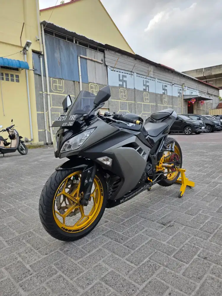 Kawasaki Ninja 250 FI Hitam 2014