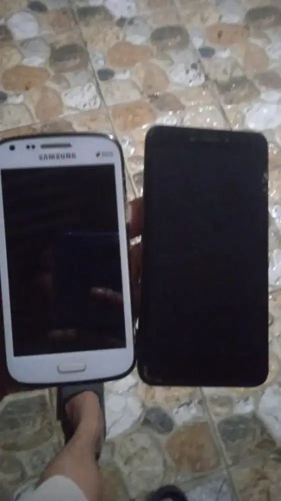 Xiomi X1 dan Samsung Duos mini