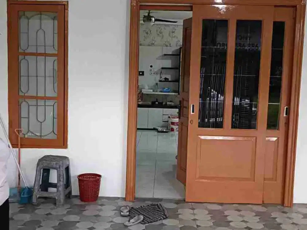 Disewa Rumah di Taman Palem Lestari, Jakarta Barat