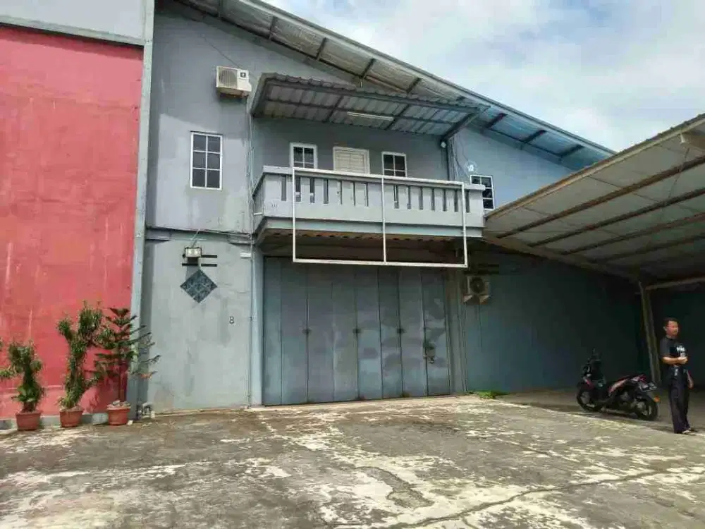 Disewakan Gudang plus Kantor Di Jalan Raya Sirkuit Sentul Lokasi Sangat Strategis