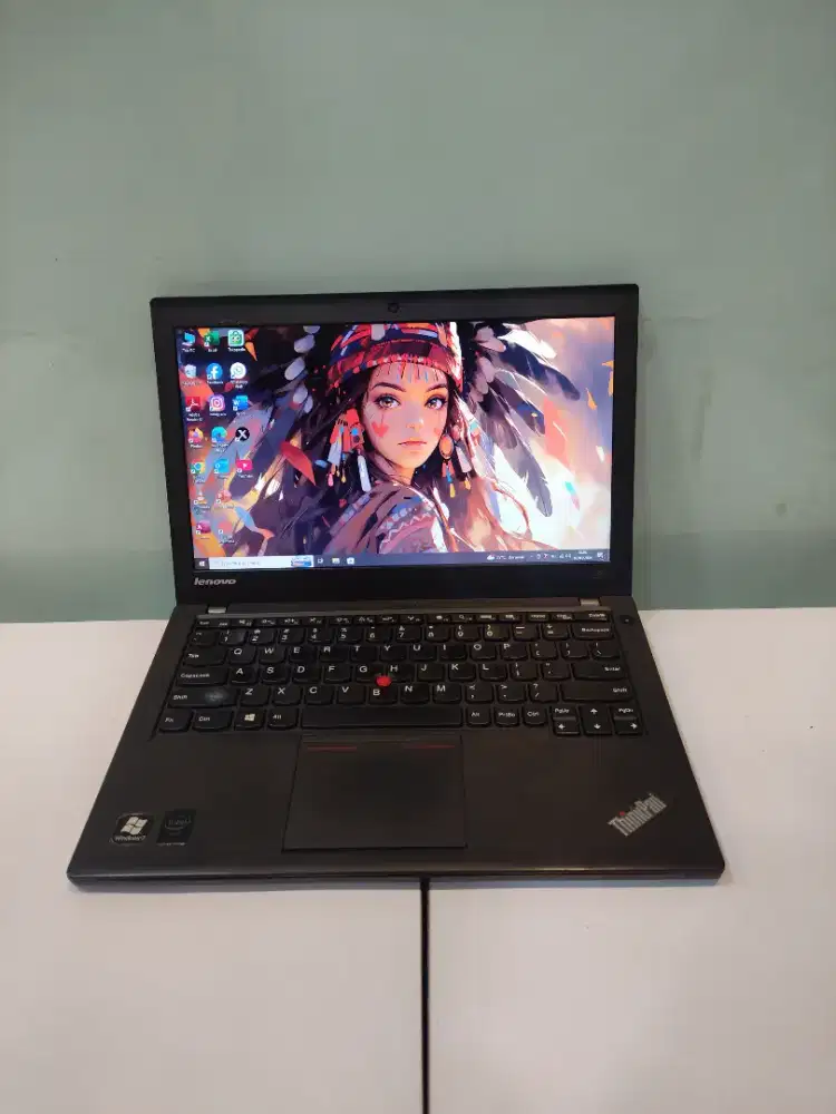 Lenovo Thinkpad Core i7 Ram 8GB Sudah Ssd Super ngebut
