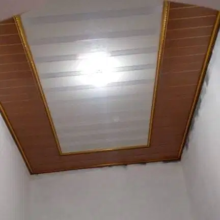 Wall Moulding Sekat Plafon Partisi PVC GRC Gypsum Jasa Tukang Pasang