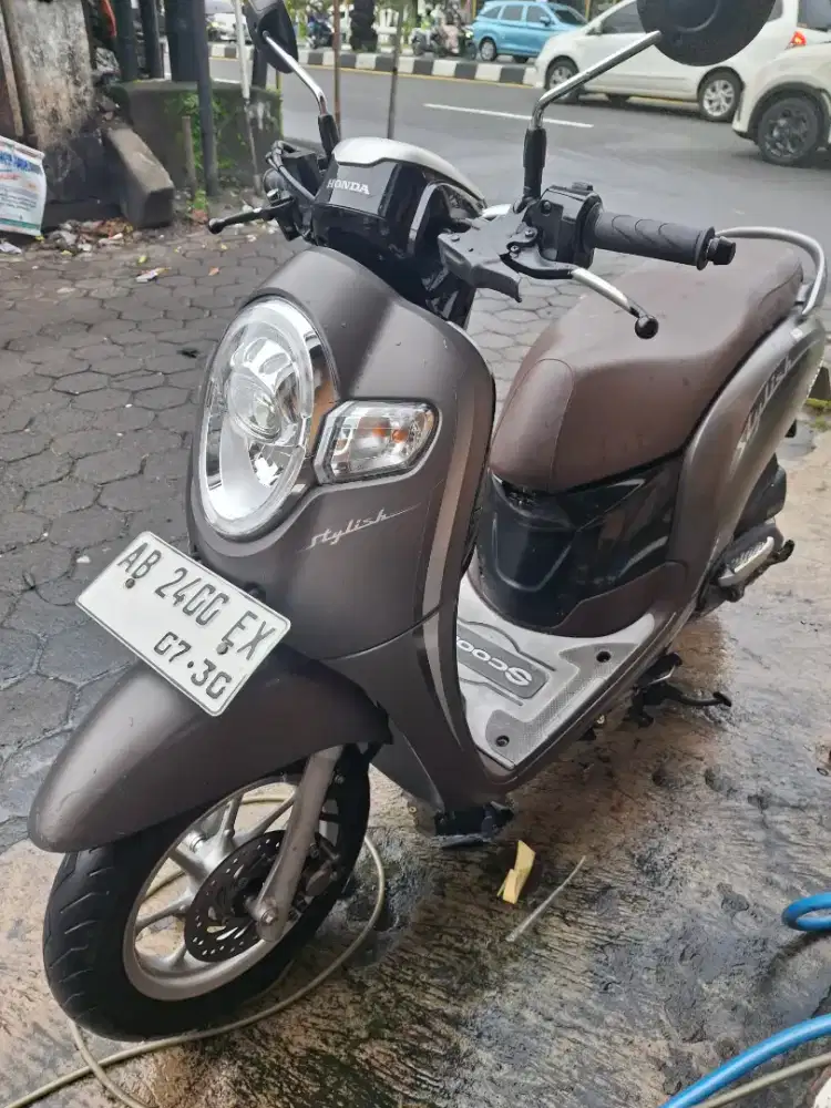 Honda scoopy stylish km 18 rb th 2020 ab slman