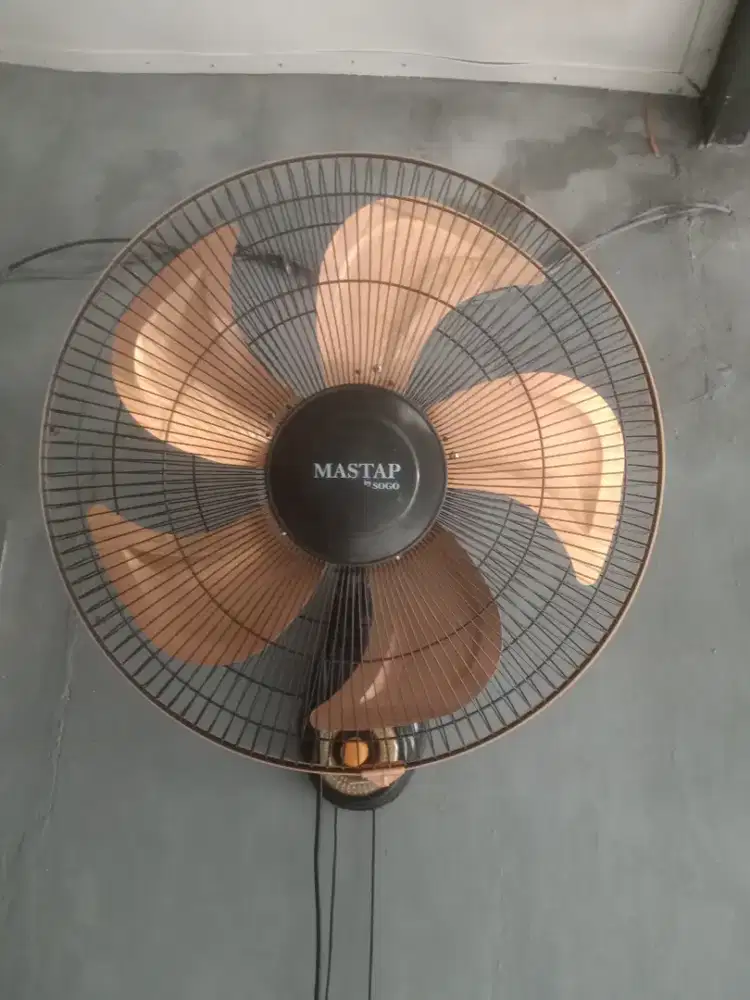 Kipas dinding 18 inch