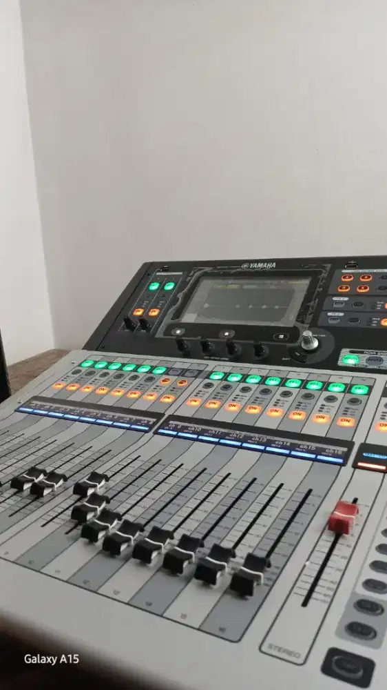 Yamaha mixer TF1 new