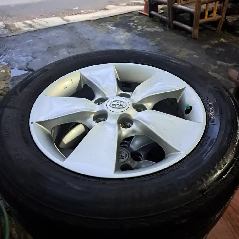 Velg ring 16 rush cocok buat gran max apv mega cary tayo terios dll