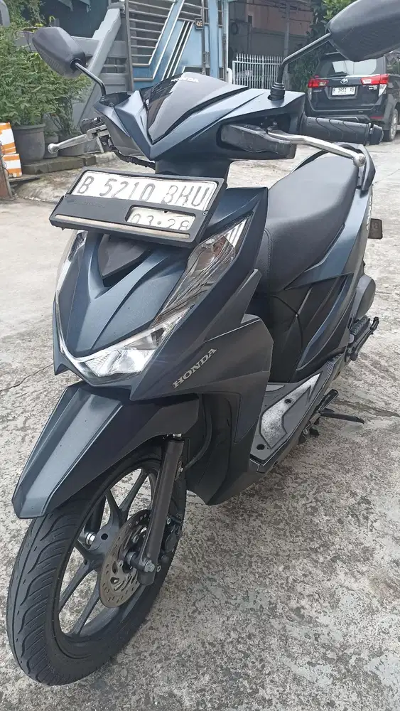 Honda beat deluxe CBS ISS tahun 2023 ( pajak baru 3-2027 ).