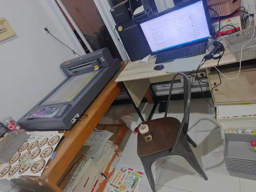 LOKER assistant, customer service