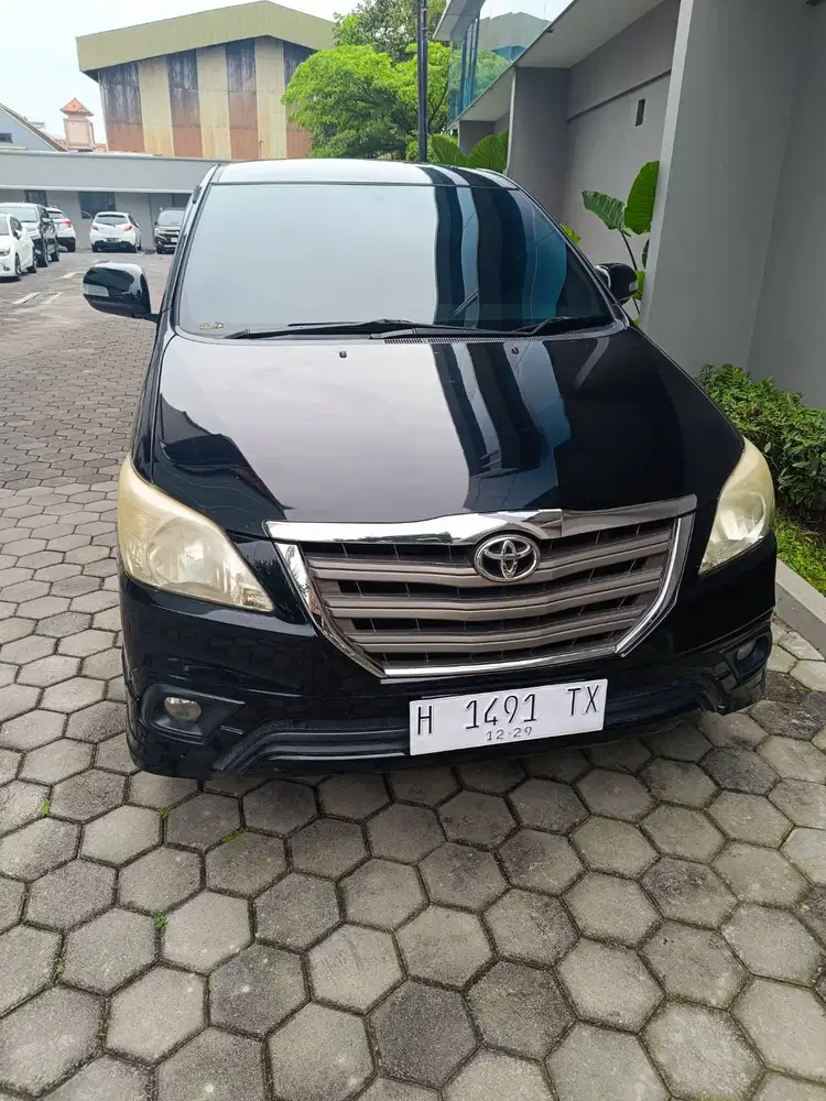 Innova G Luxury AT 2015 Hitam Siap Mudik Plat H