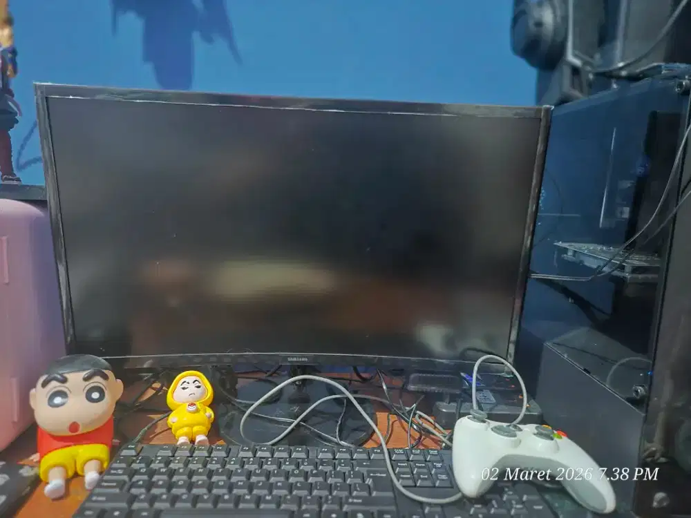 Monitor samsung 24 inci layar melengkung