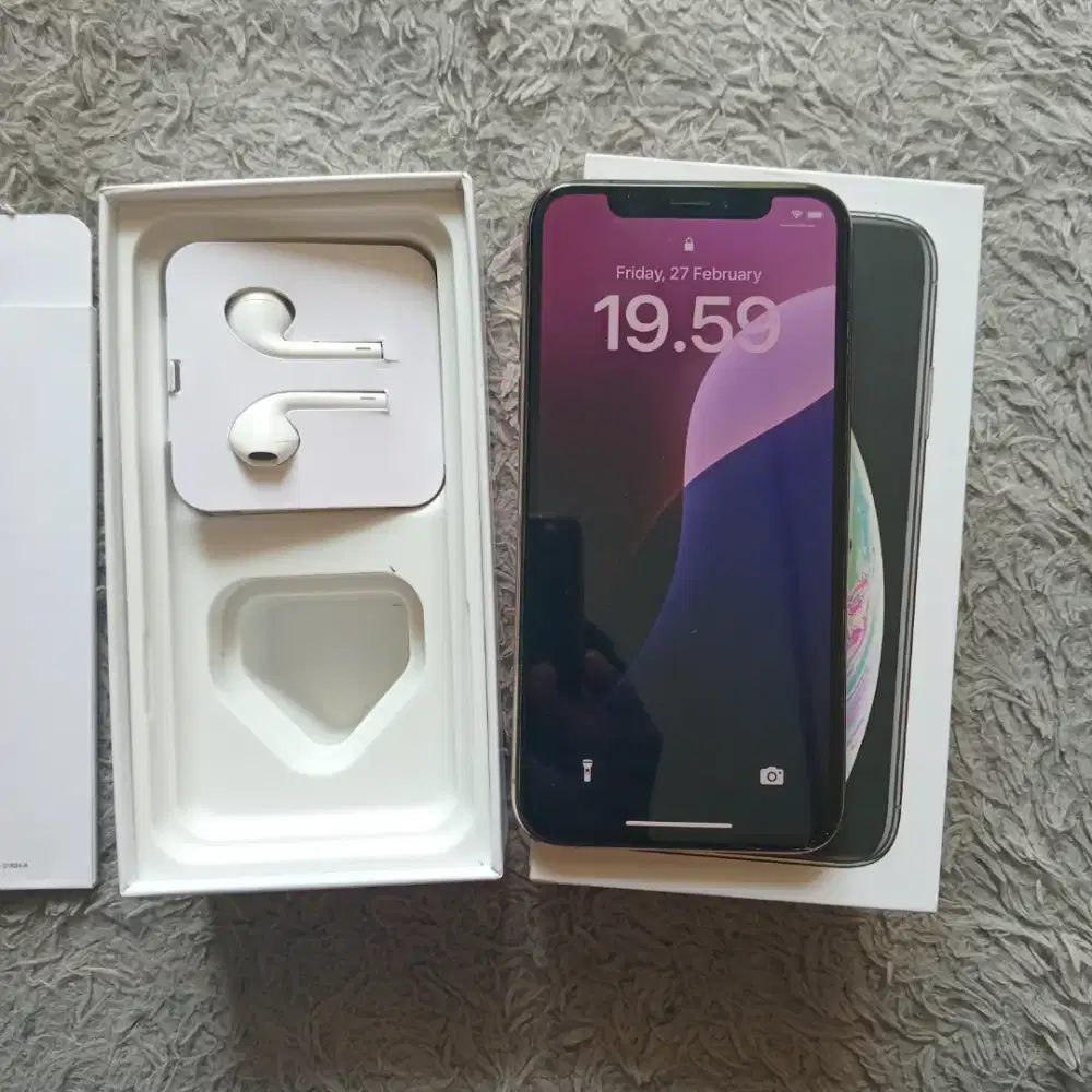 Iphone xs 64gbresmi beacukai