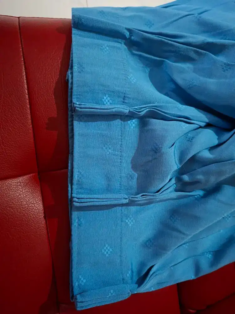 Horden jendela  Biru