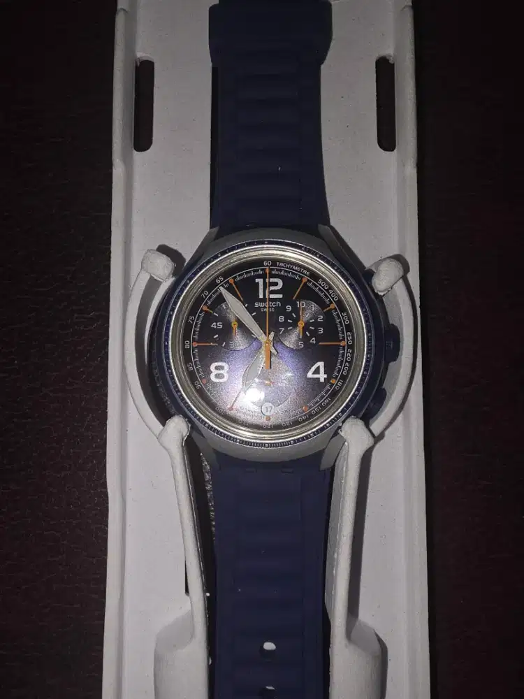 Swatch YYS4015 blue face