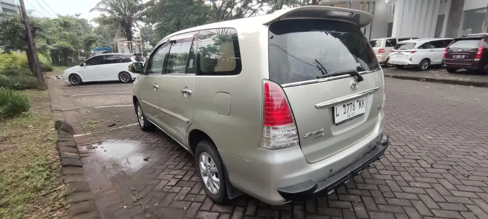 Toyota Kijang Innova 2010 Diesel