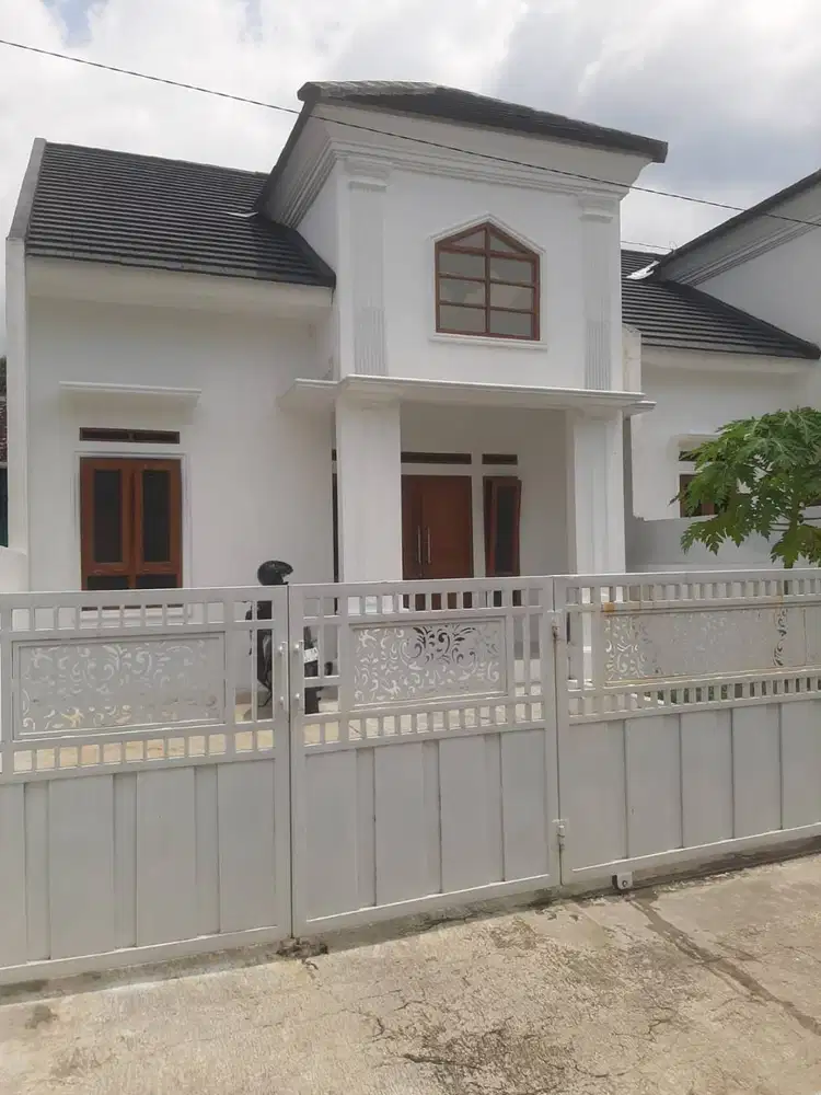 RUMAH STRATEGIS DEKAT STASIUN PURWOKERTO