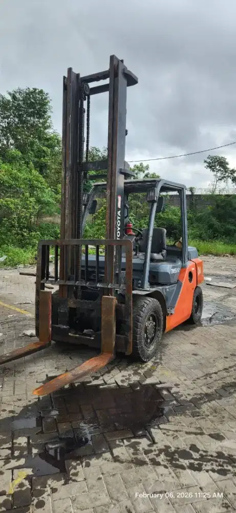 Bahan Toyota 3,5 ton 5 meter 2018