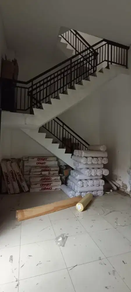 Dijual Gudang Bizzpark Green Sedayu Jakarta Timur dan Sudah Ada Kantor