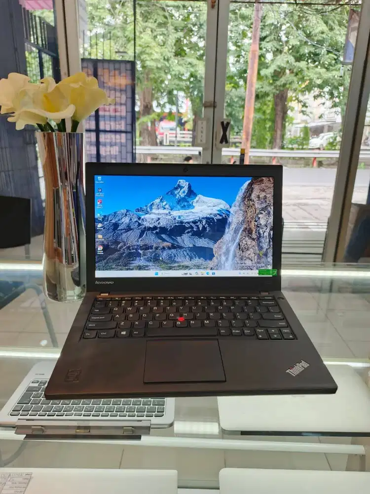 Lenovo Core i5 Windows 11 Kenceng Murah
