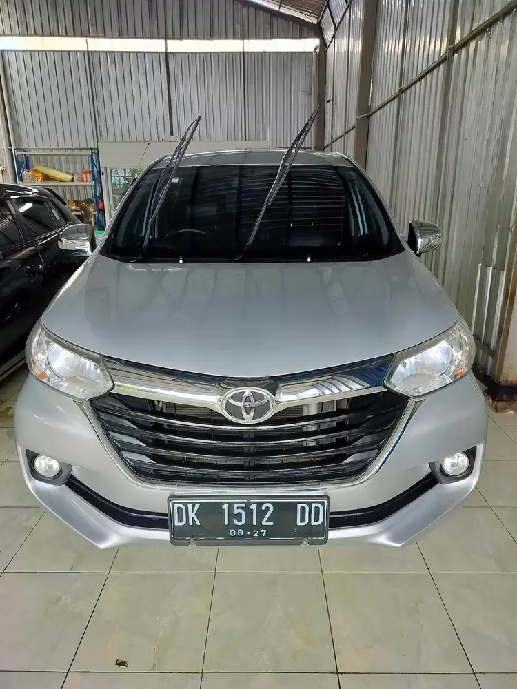 Toyota Avanza 2017 Bensin asli bali low km ban tembus bawaan deler