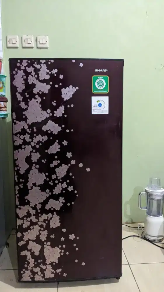 Kulkas SHARP 1 Pintu Sharp Sharp Kulkas 1 Pintu Tipe SJN182DVR