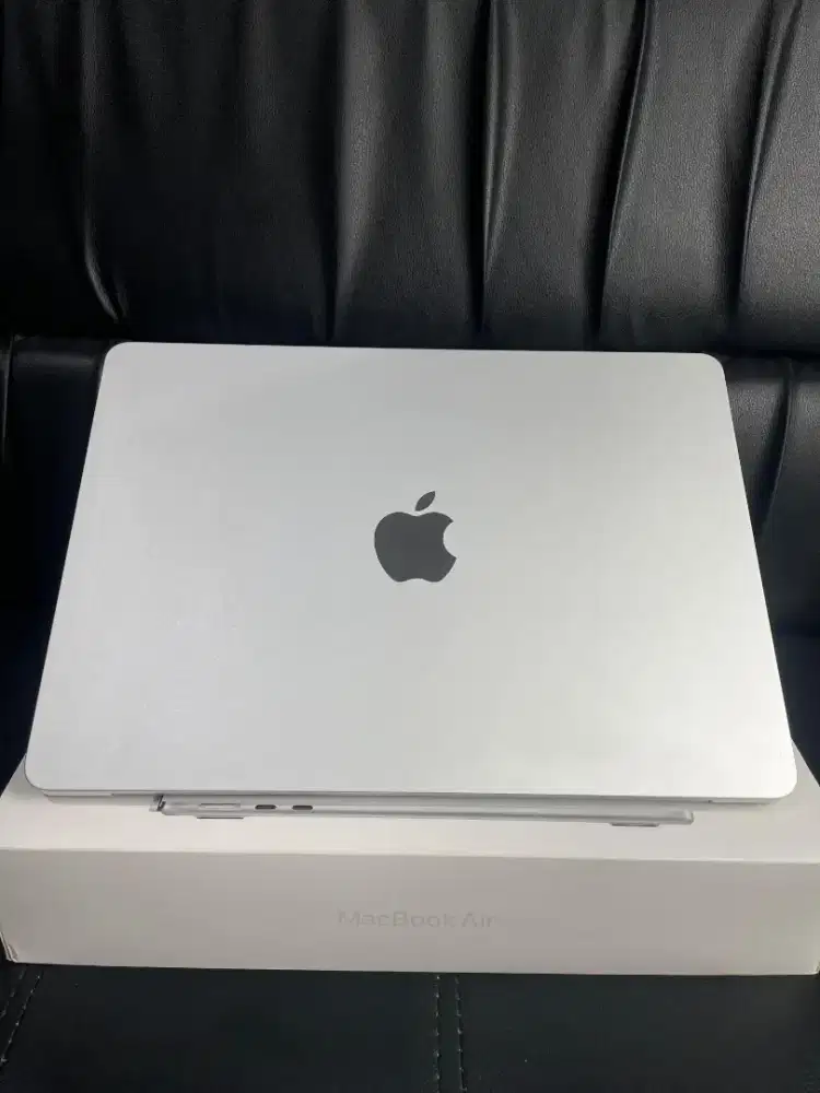 Macbook Air M2 8/256GB Fullset Original