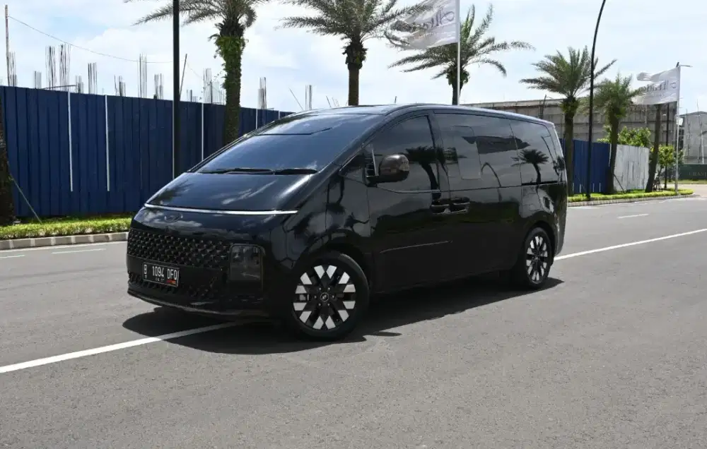 (Tdp2jtan) Hyundai Staria 2.2 Signature 2021 Hitam