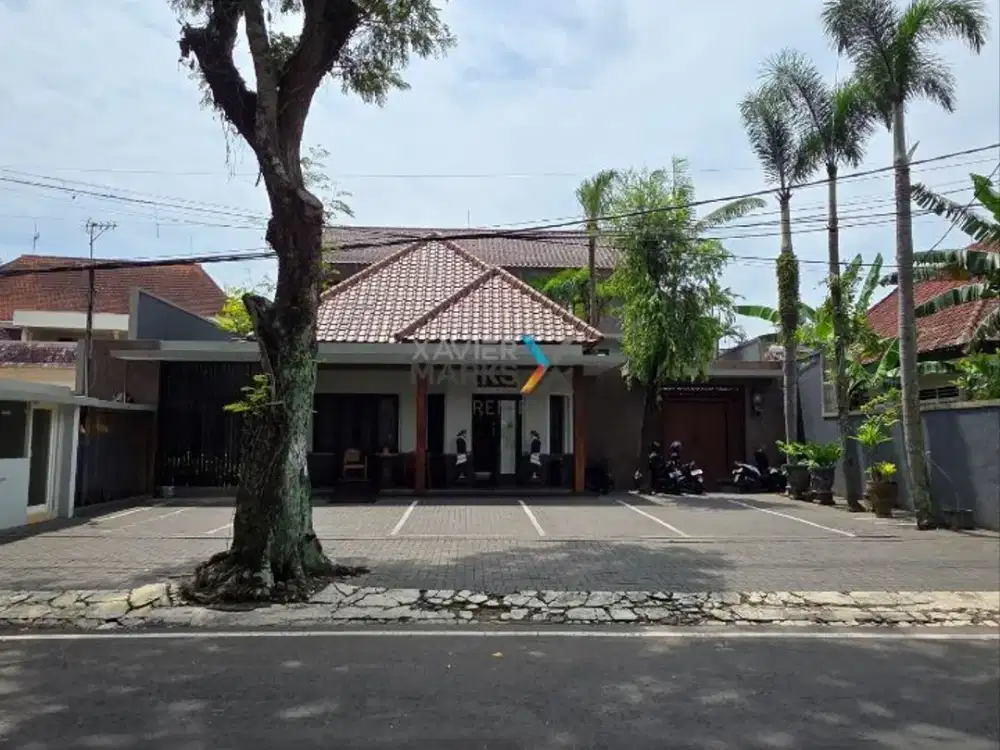 Dijual Guest House, Ruang Usaha Full Furnished di Area Jalan Ijen, Malang