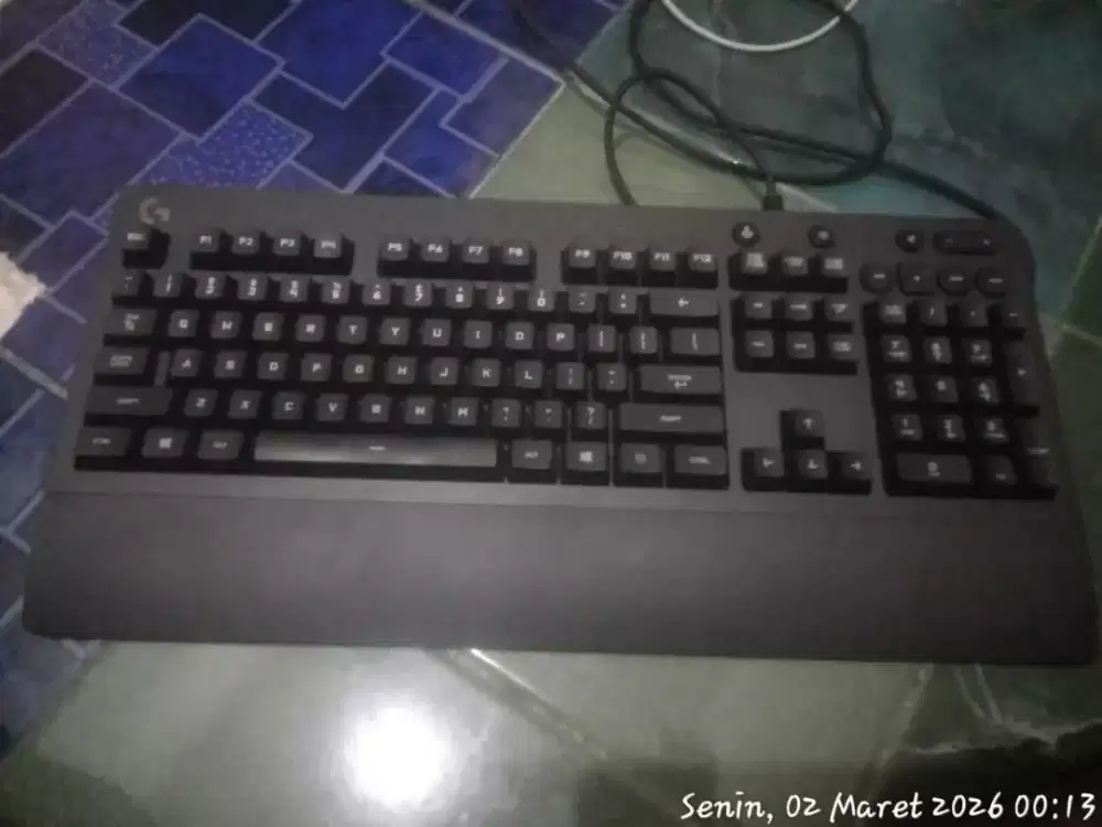 Keyboard logitech