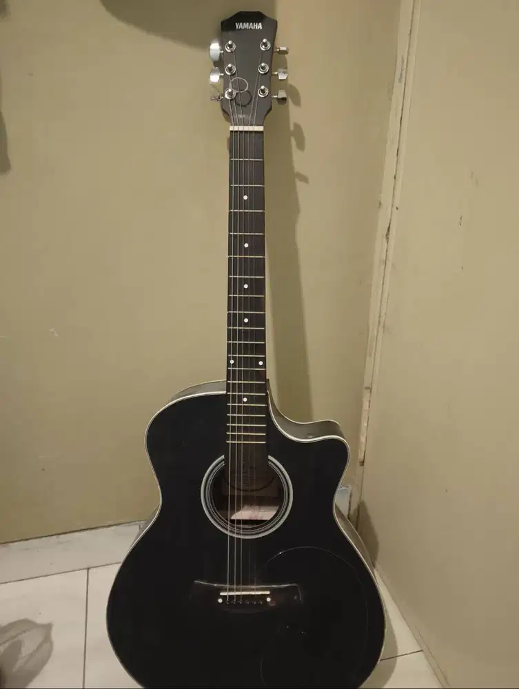 Gitar F-310 second minus senar putus 1