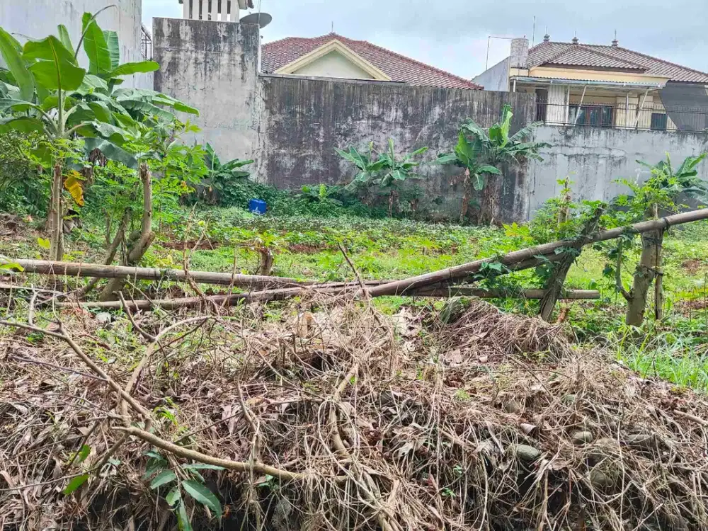 Di Jual tanah luasa 400 m2 di villa melati mas Serpong Tangerang Selatan