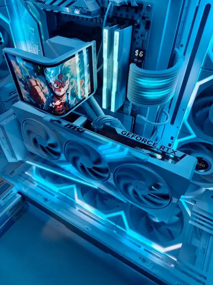 MSI GeForce RTX 5080 Gaming Trio 16GB White