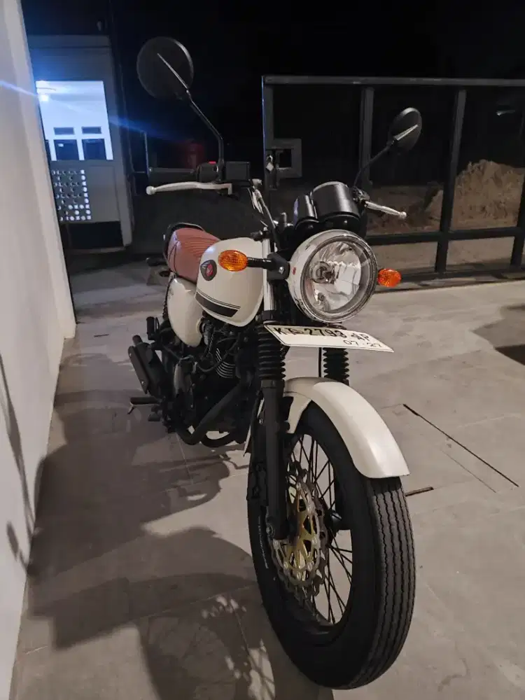 KAWASAKI W175 SPECIAL EDITION