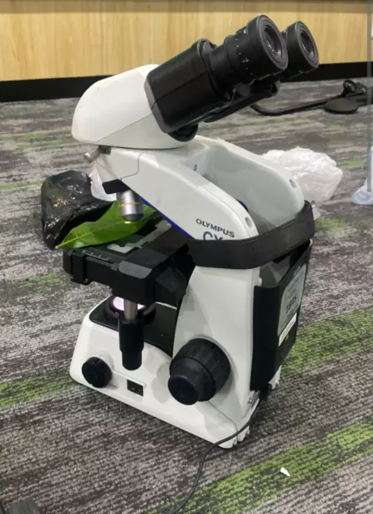 Microscope Olimpus cx23