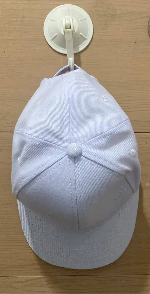 Topi Baseball Putih – Basic Minimalist – Unisex