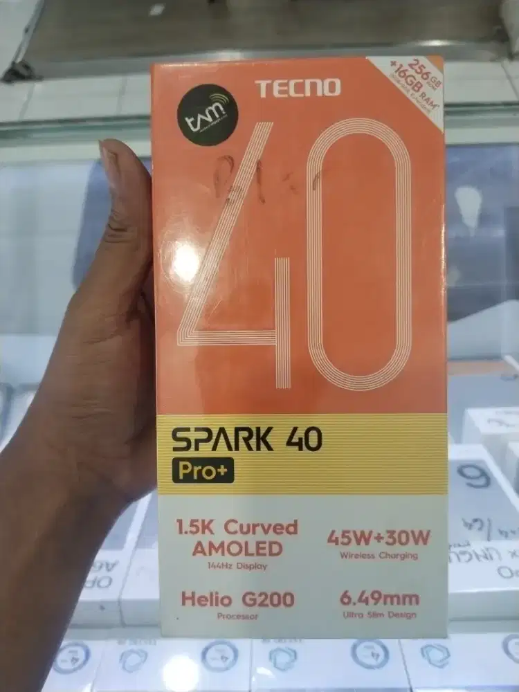 Spark 40 pro+ 8/256Gb
