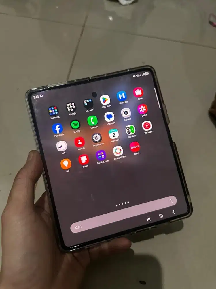 Dijual fold 4 12/512 minus garansi sein