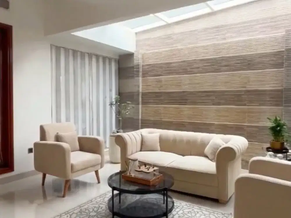 Dijual Rumah Nyaman dan Asri Siap Huni Minimalis Lokasi di Kota Baru Parahyangan Bandung