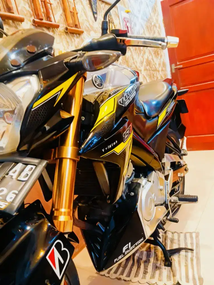 Vixion nvl mulus gagah seperti baru