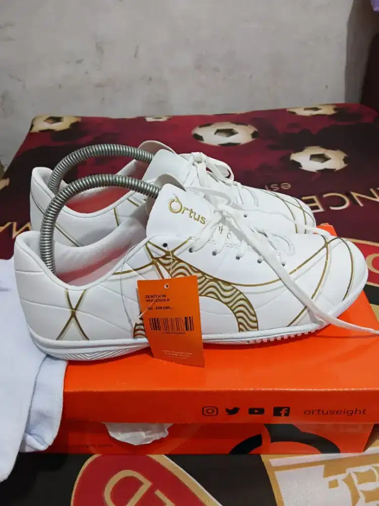 Sepatu futsal ORI merek ORTUS