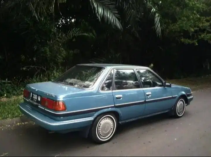 Toyota Corona Ex-Saloon tahun 1987