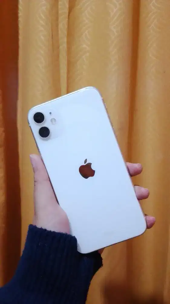Dijual iPhone 11 Ori, Mulus,No Lecet