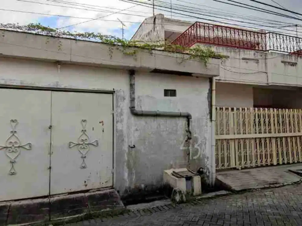 8jt-an/mtr‼️Dijual Rumah Daerah Karang Empat Surabaya