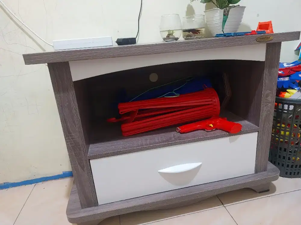 Meja tv,meja serbaguna