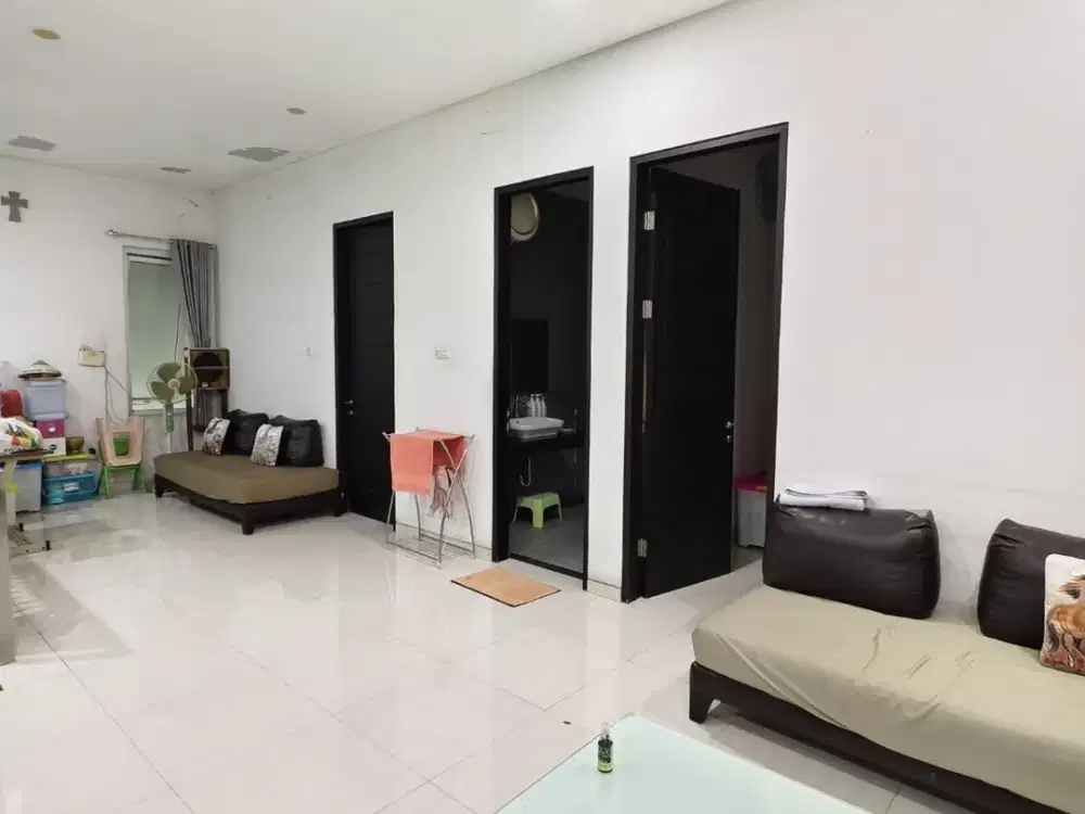 Dijual Rumah Siap Huni Nyaman Terawat Lokasi strategis di Taman Kopo Indah 2 Bandung